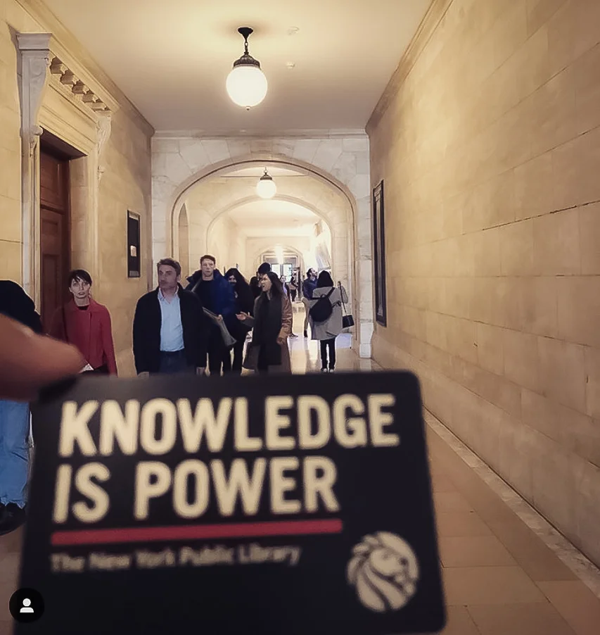 As a tribute to the their history and popularity, the library adopted these fearless figures as its mascots. Photo @lucascompan