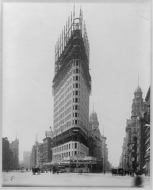 Construction of the Flatiron Building (Image: Library of Congress)