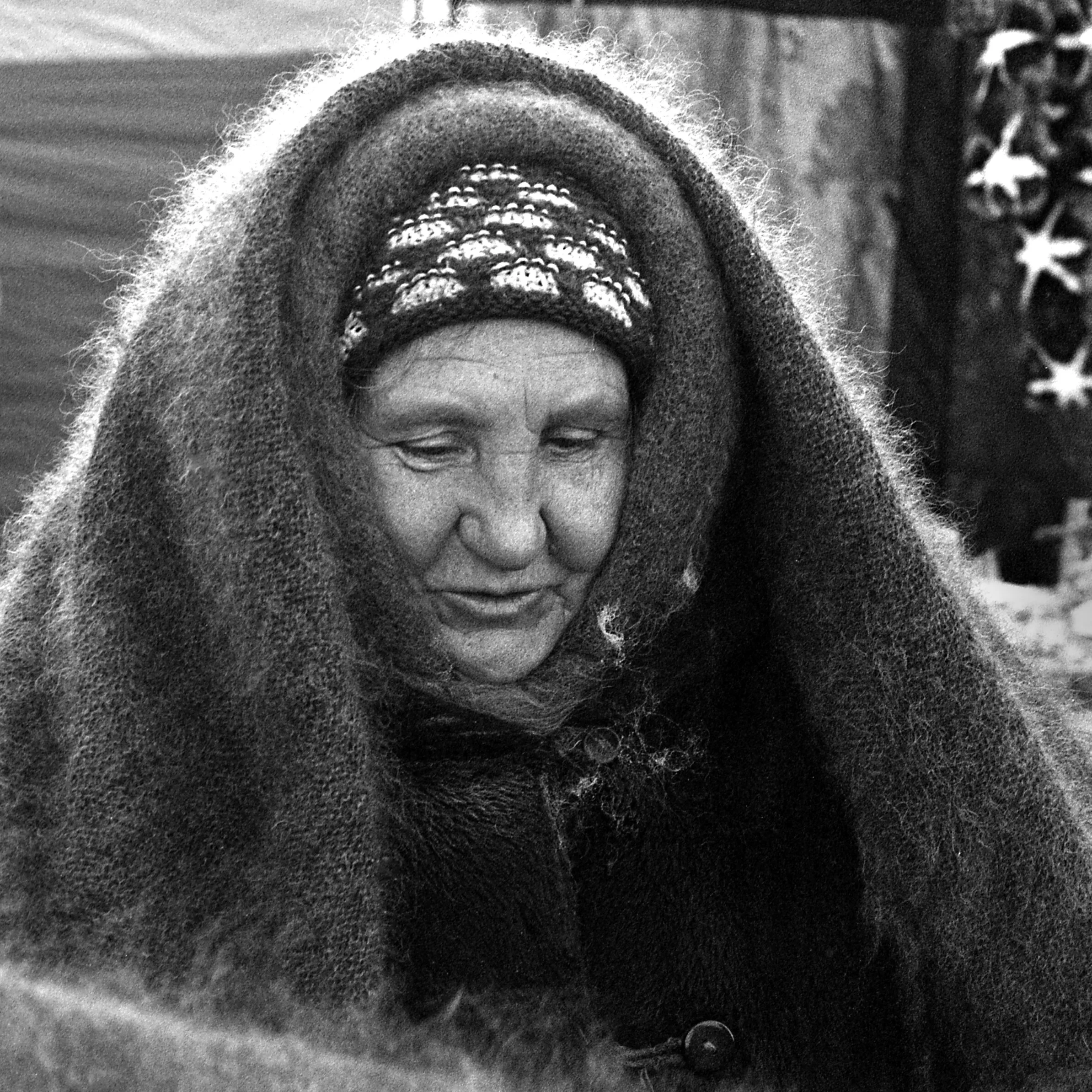 Taken in a market in the Urals, early ‘90s. Probably taken on a Minolta SRT 35 mm with standard lens. Efke 100 film.