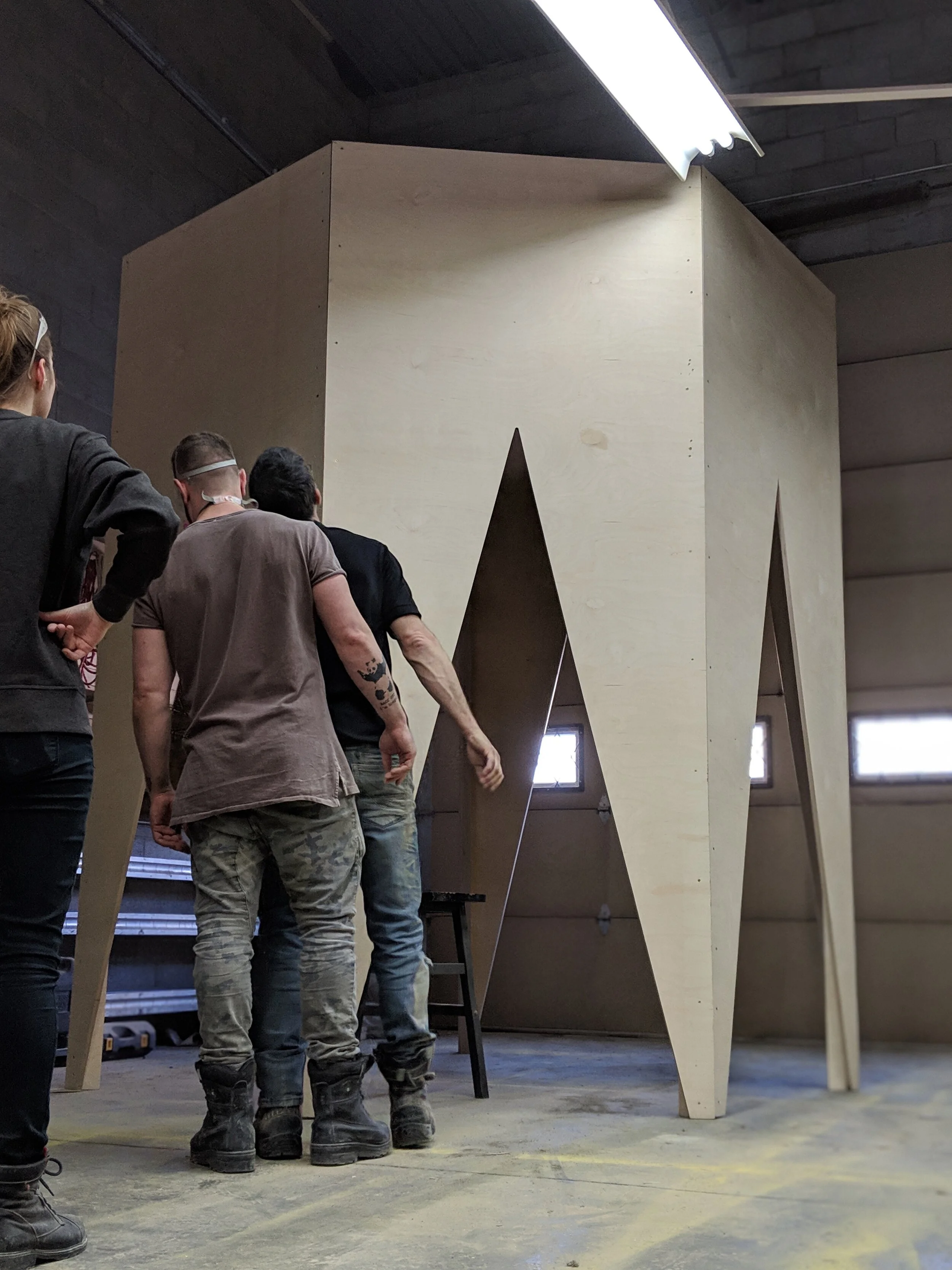 CIRQUE+SOLEIL+COURONNE+LABODECO+FABRICATION.08.jpg
