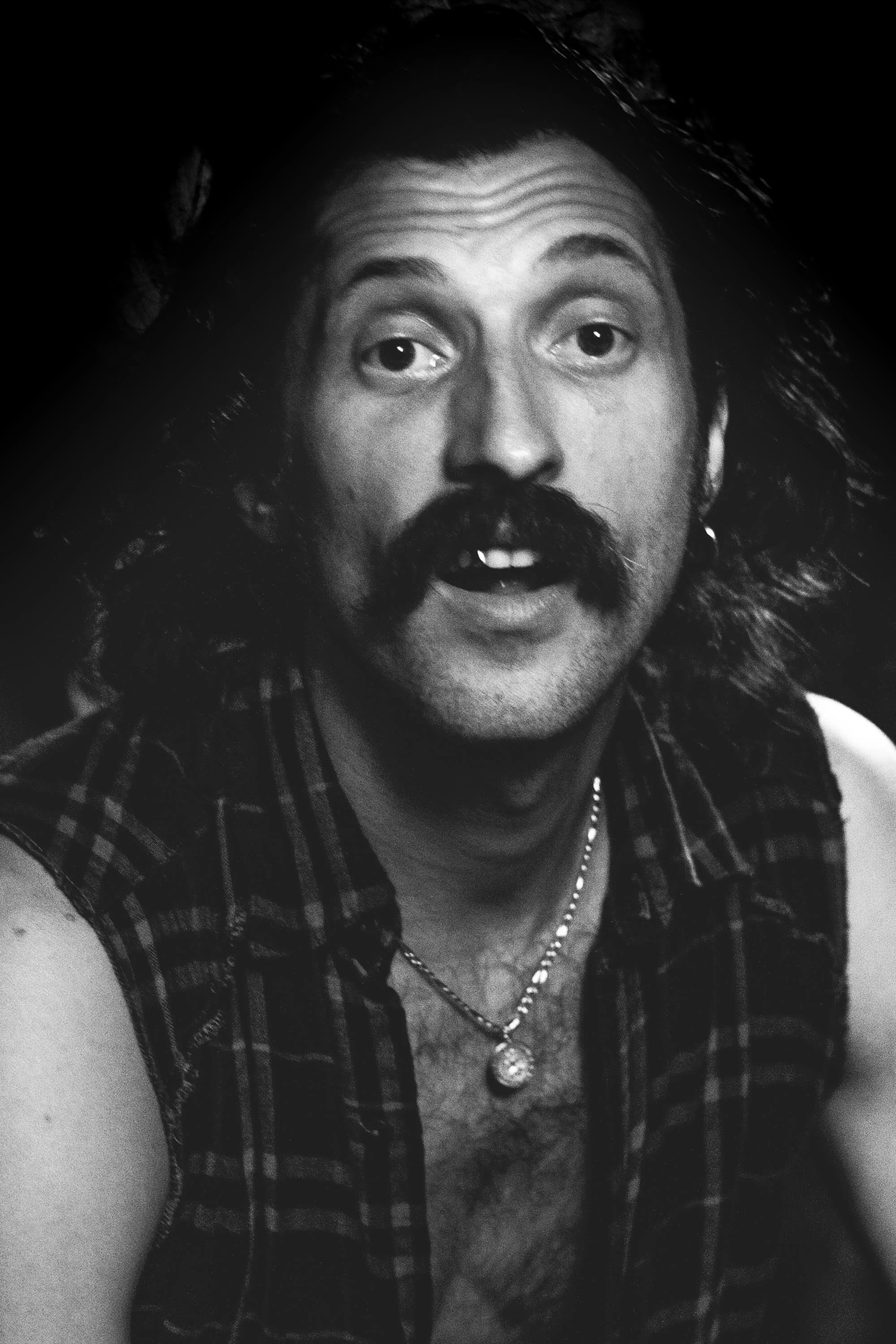 GOGOL_BORDELLO_PORTRAIT_2009-3.jpg