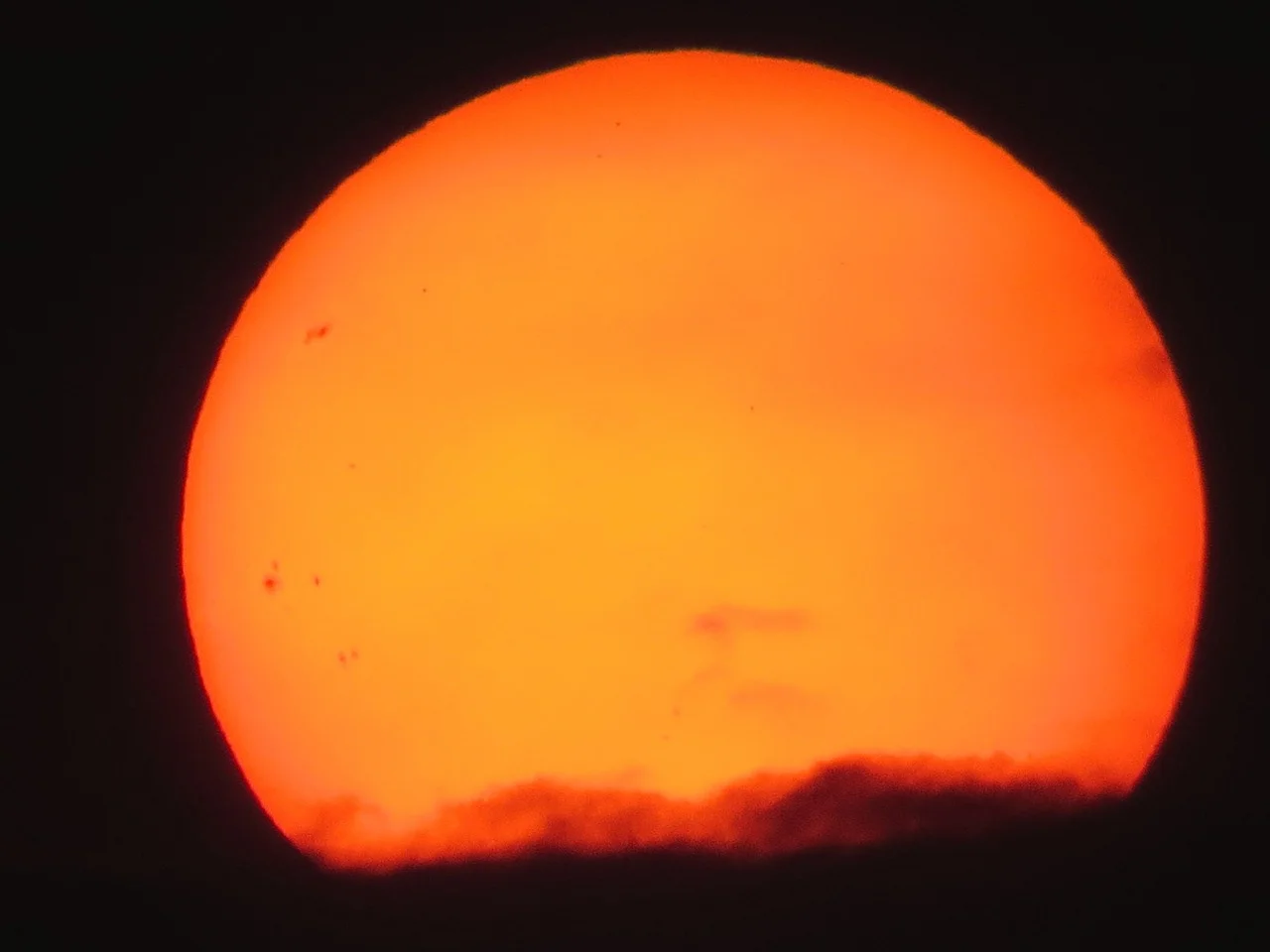 sun-439440_1280.jpg