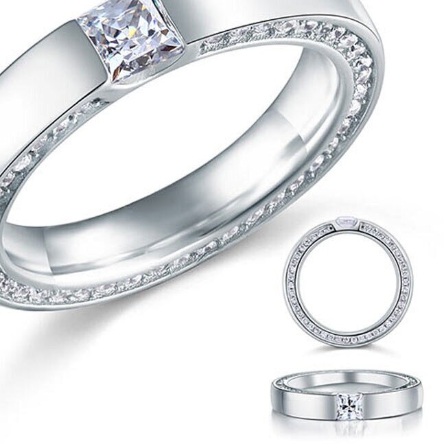 How to Pair Your Engagement Ring With a Wedding Band