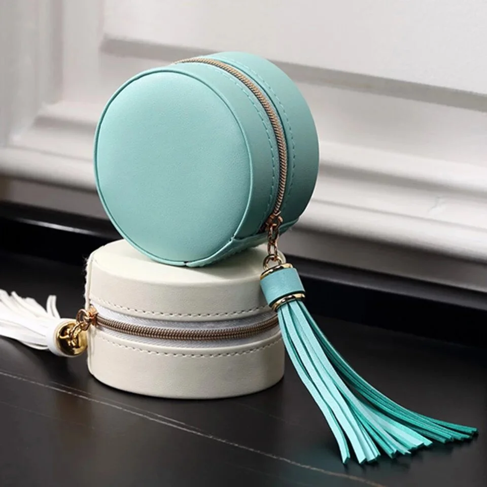Luxury jewellery travel case with tassle.jpg