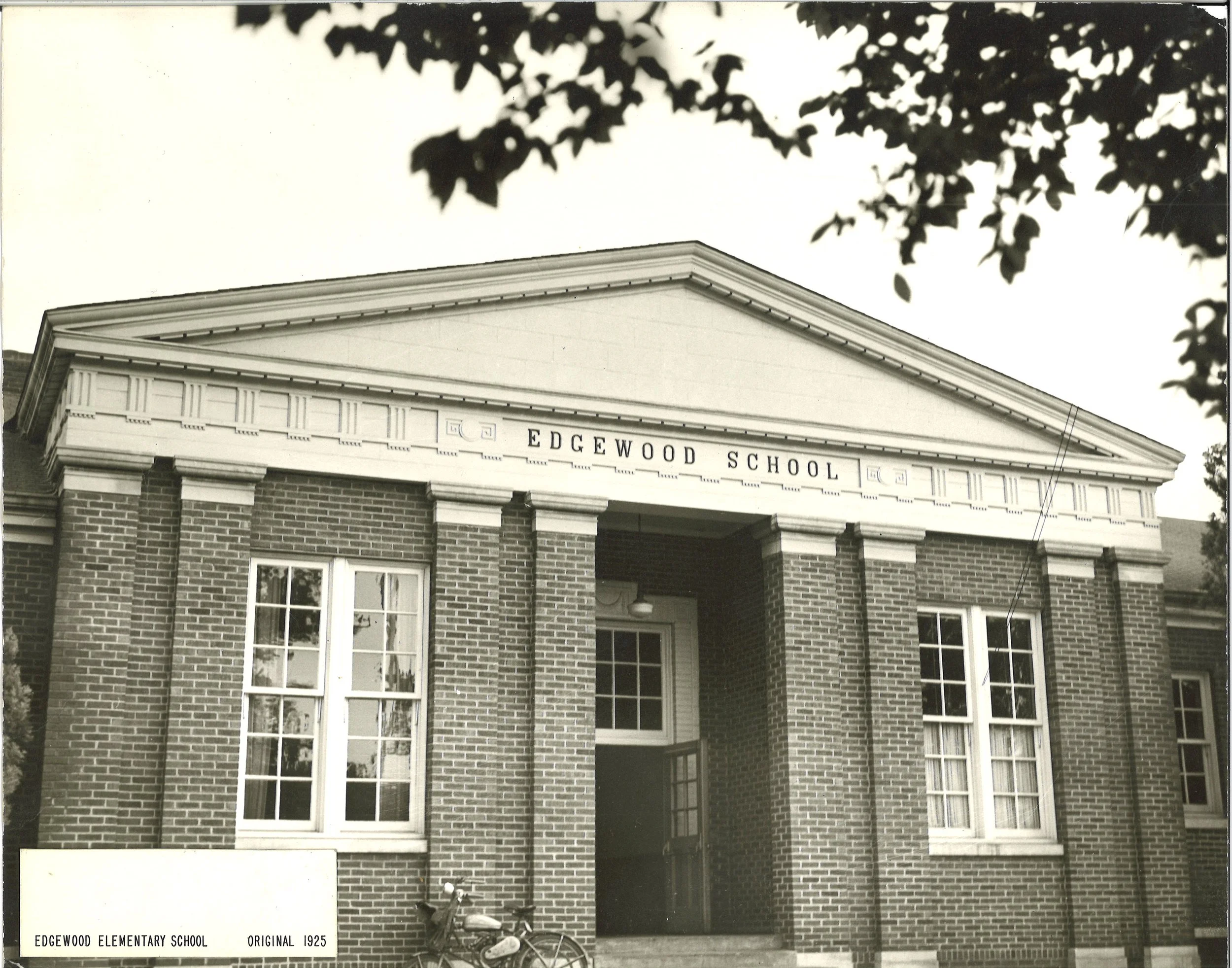 1925