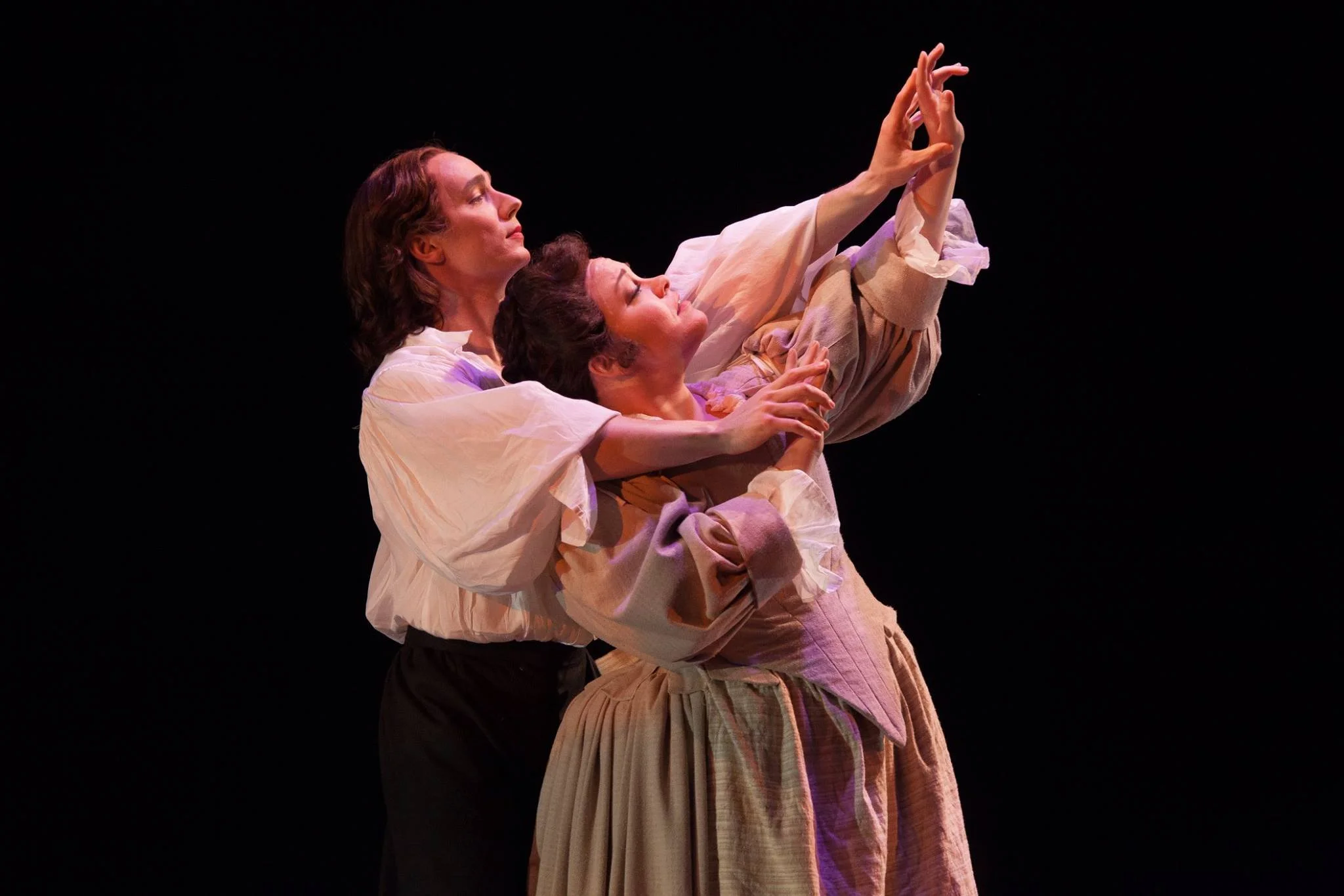 Alex Elliott as Edward Kynaston and Lauren Feider as Margaret Hughes. Image by André Dewan Peele .