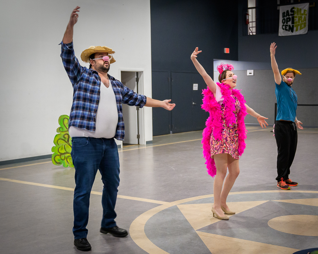  Brandon Evans as Fred Pig (left); Therese Pirçon as Susie Pig (center); Zachary Angus as Larry Pig (right)  Photo Credit: Roger David Manning 