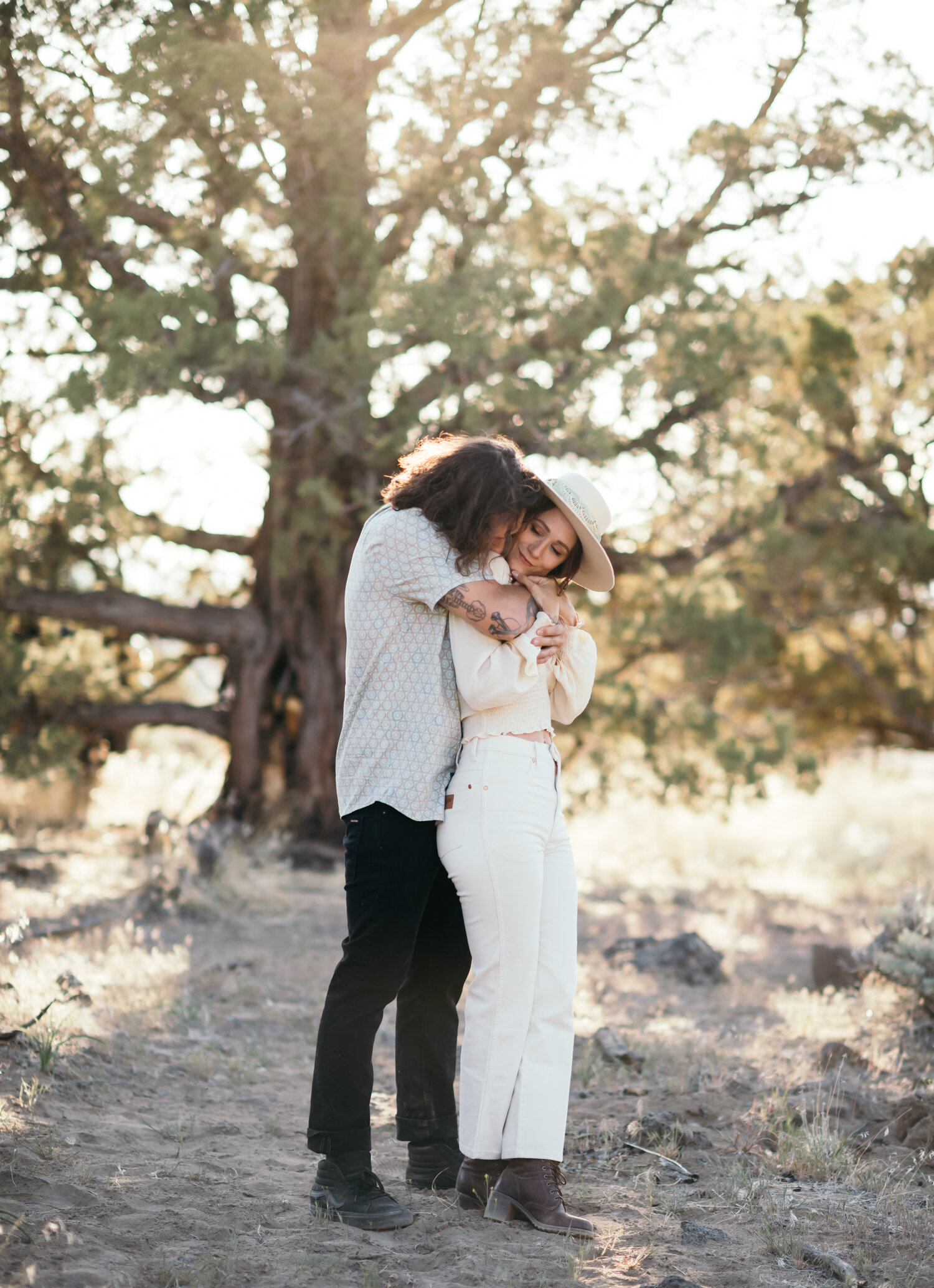 engagement_photos_badlands_bend_oregon-12.jpg