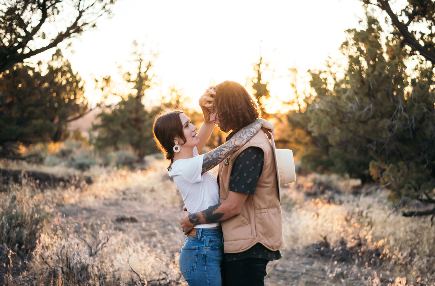 engagement_photos_badlands_bend_oregon-85.jpg