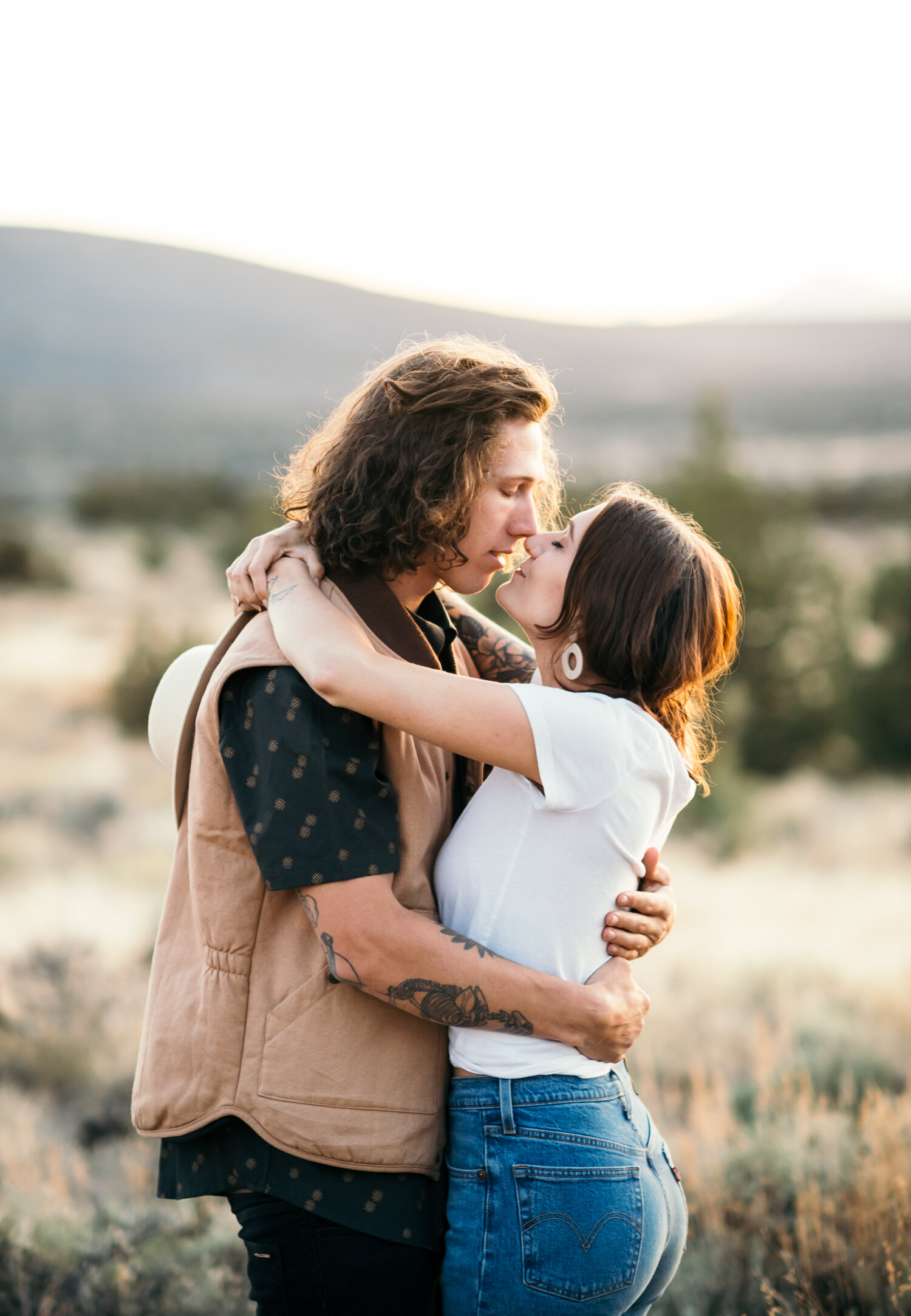engagement_photos_badlands_bend_oregon-87.jpg