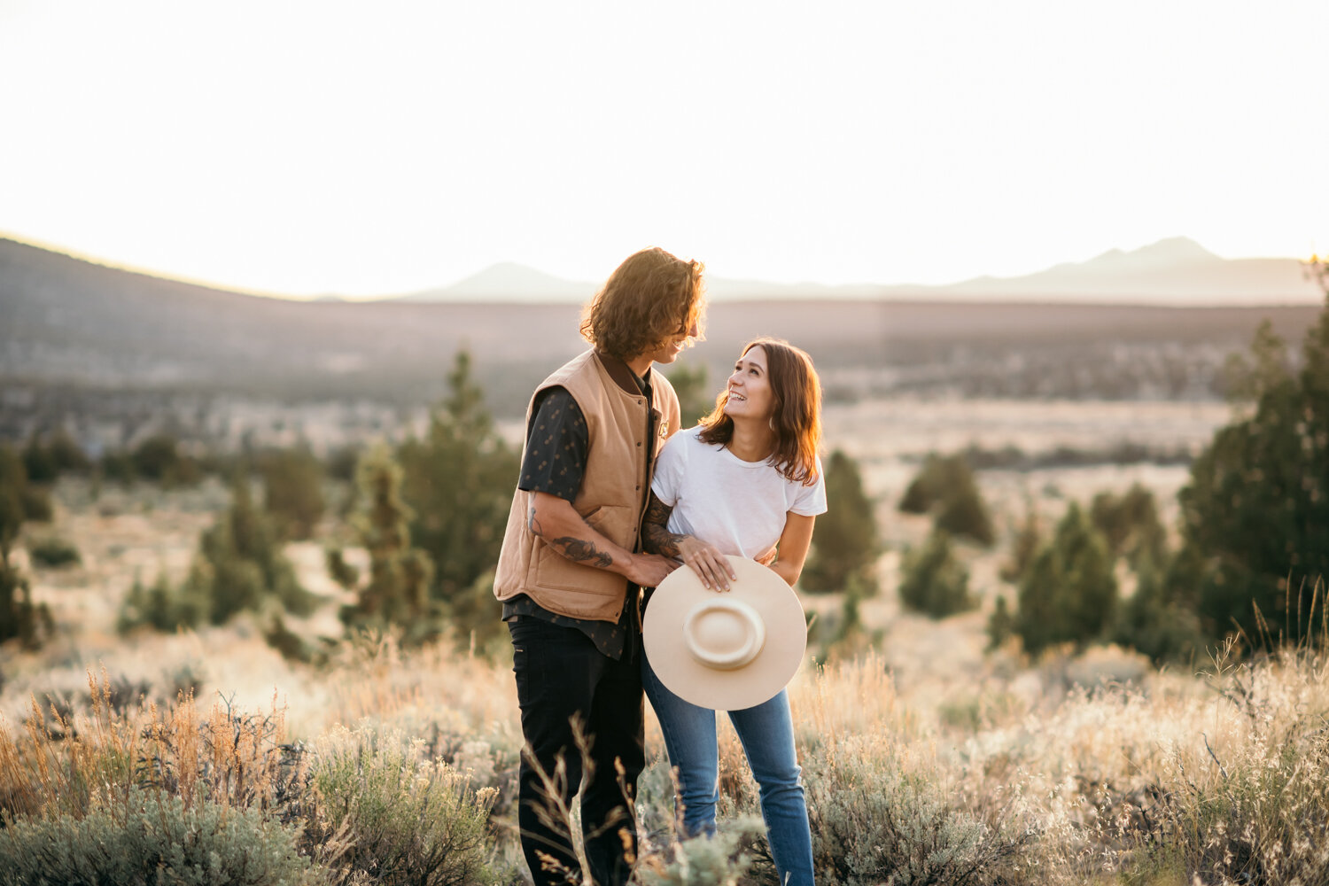 engagement_photos_badlands_bend_oregon-92.jpg