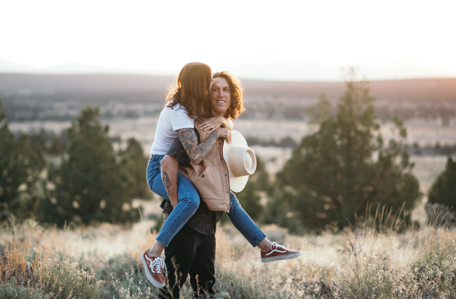 engagement_photos_badlands_bend_oregon-94.jpg