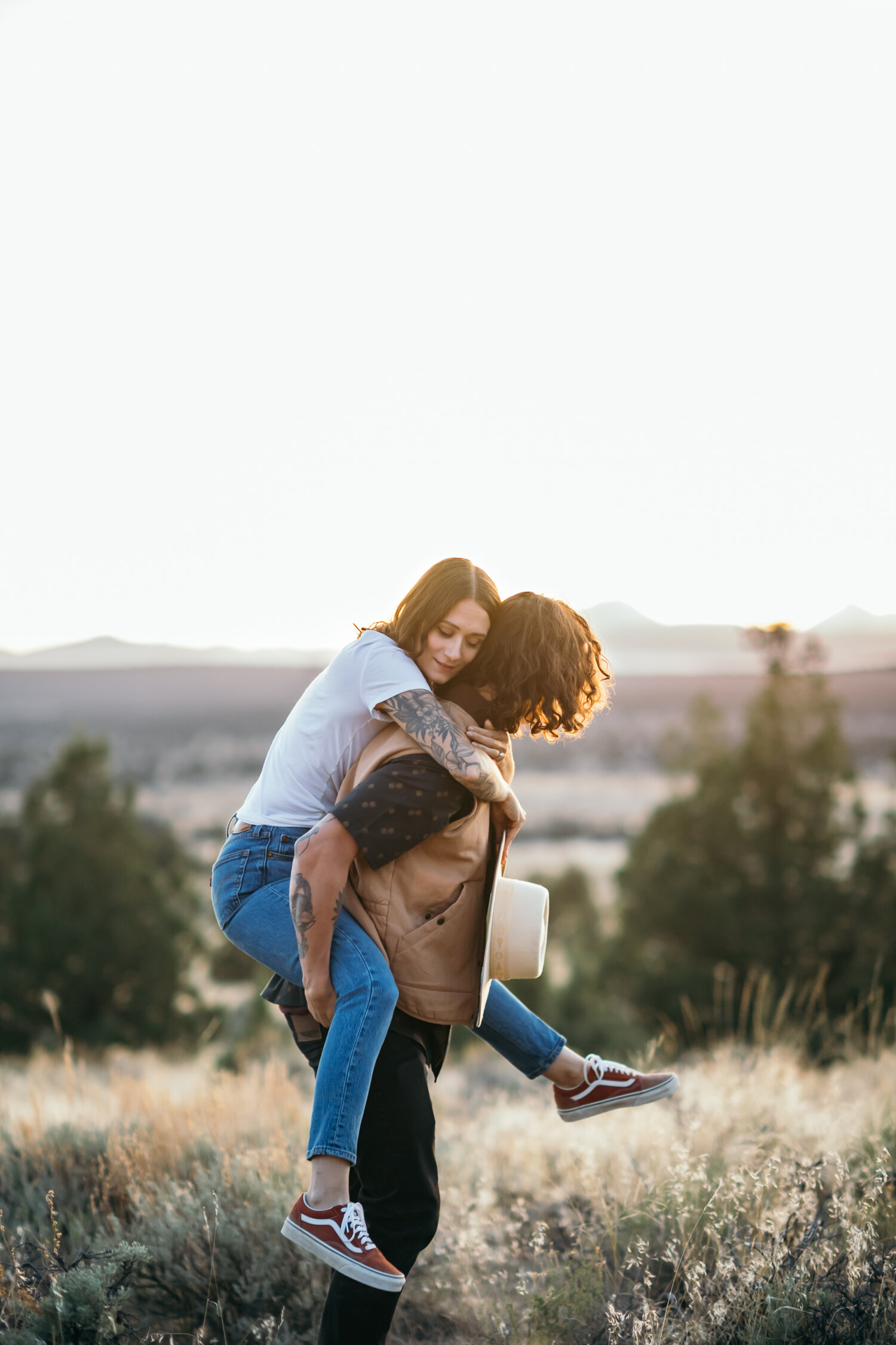 engagement_photos_badlands_bend_oregon-93.jpg