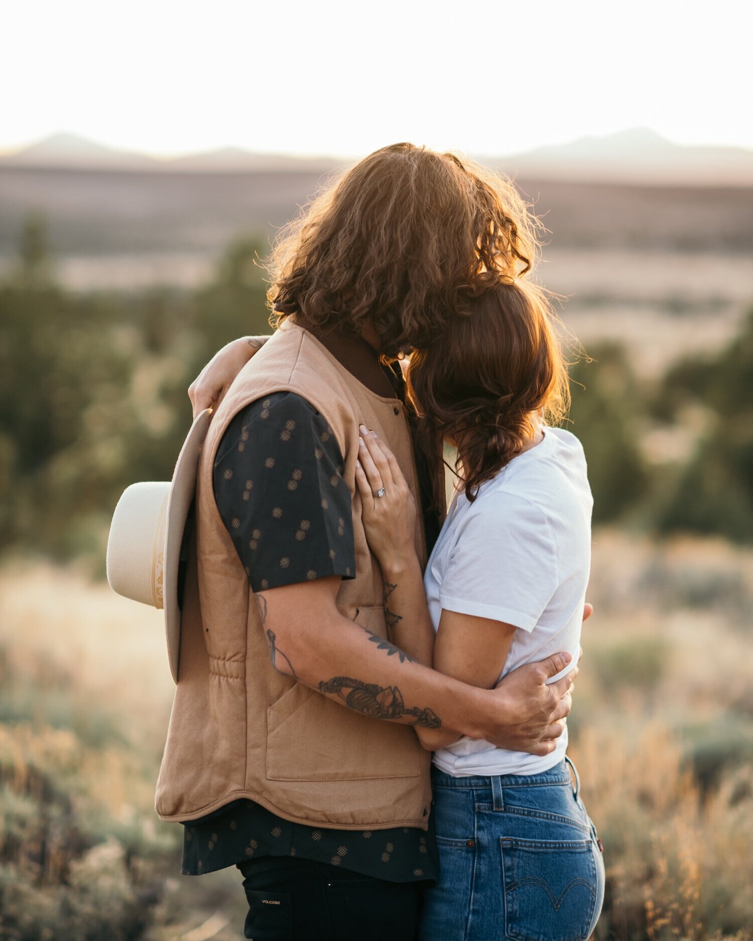 engagement_photos_badlands_bend_oregon-90.jpg