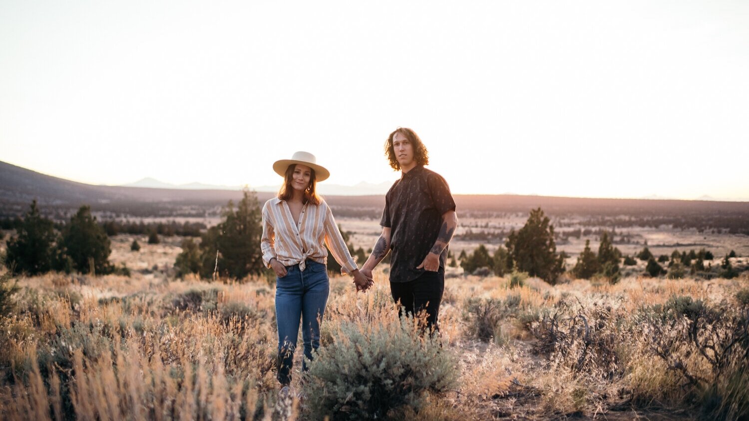 engagement_photos_badlands_bend_oregon-98.jpg