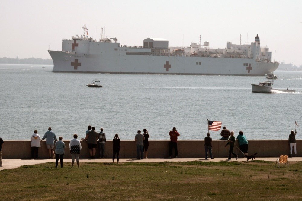 usns-comfort-t-ah-20-underway-to-support-city-of-new-york.jpg