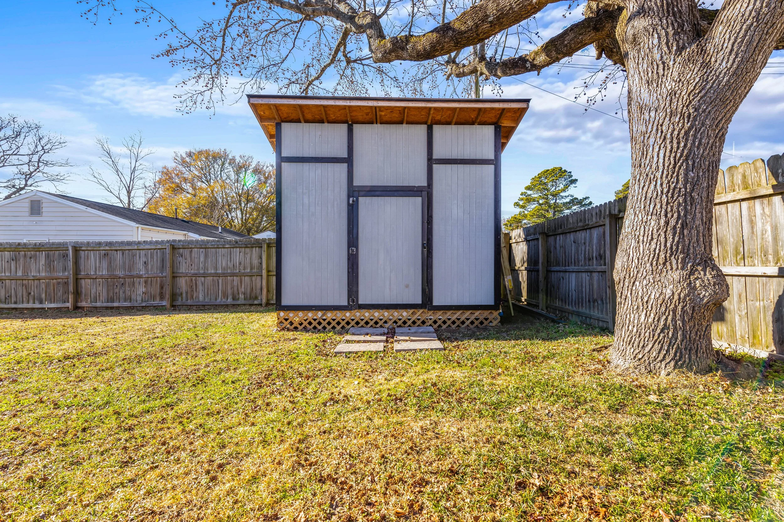 3028 Coach House Lane virginia beach oversized shed.jpg