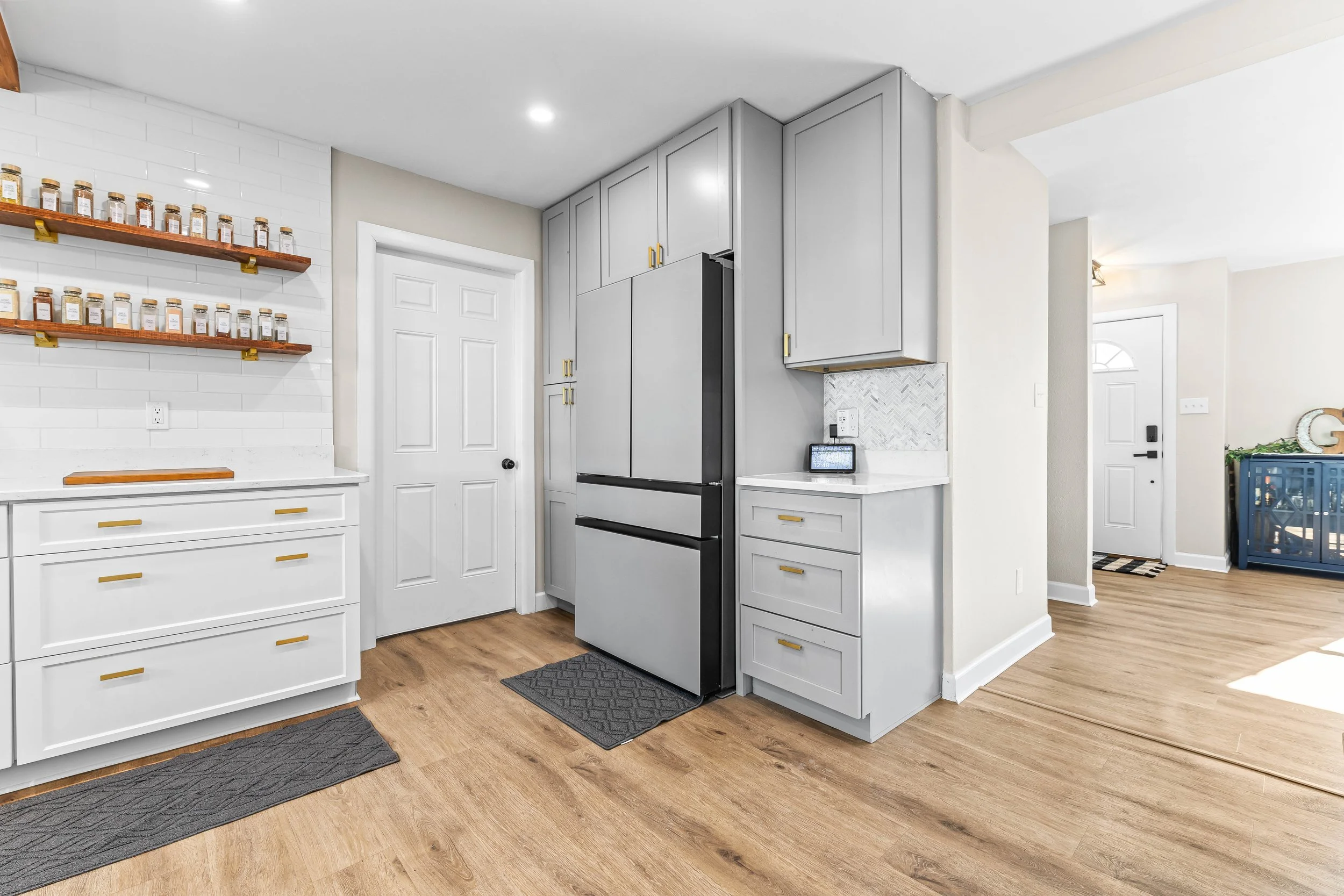 3028 Coach House Lane virginia beach bespoke samsung refrigerator.jpg