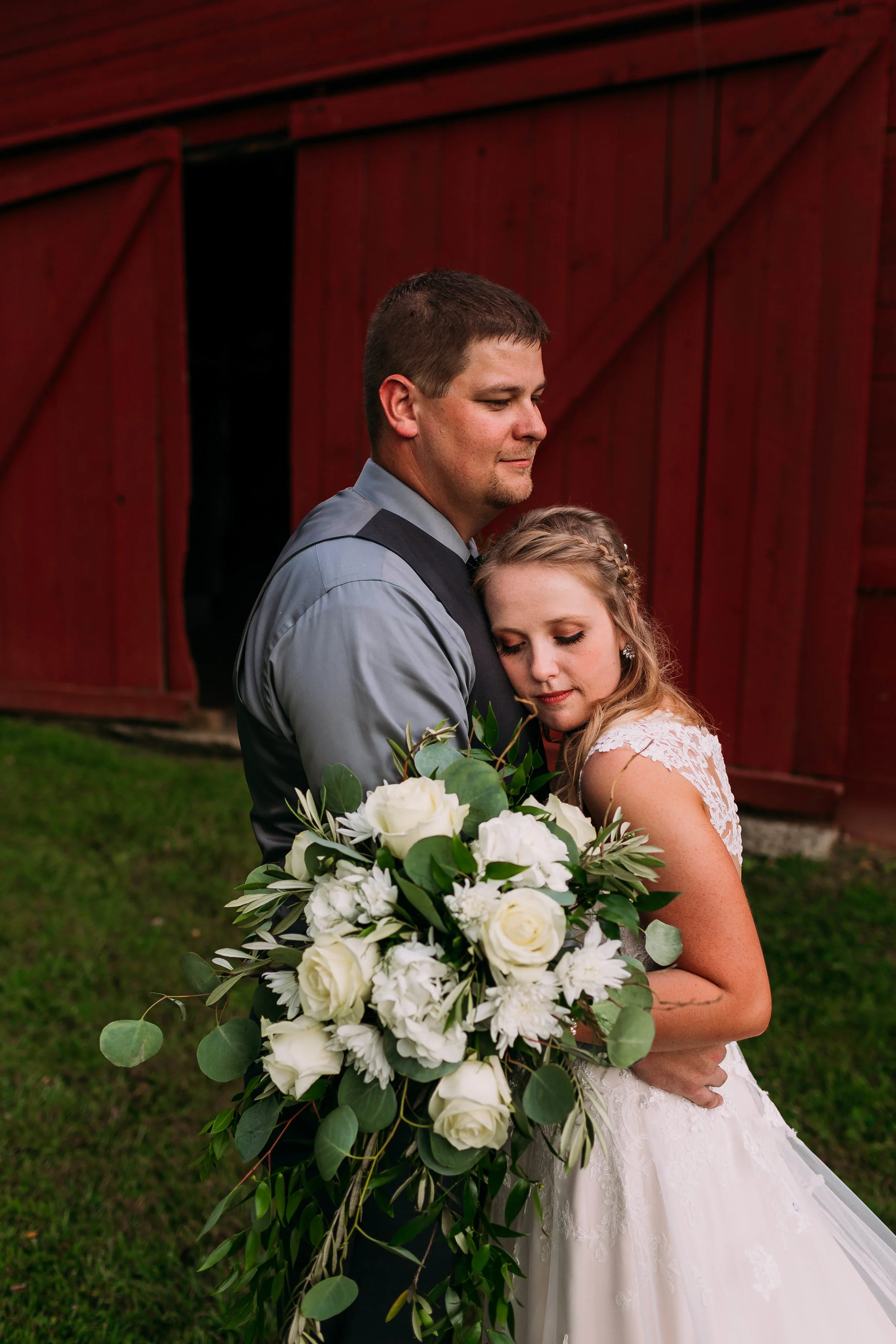 Honeysuckle-Hill-Asheville-Wedding-Venue-Galleries-Samantha-112.jpg