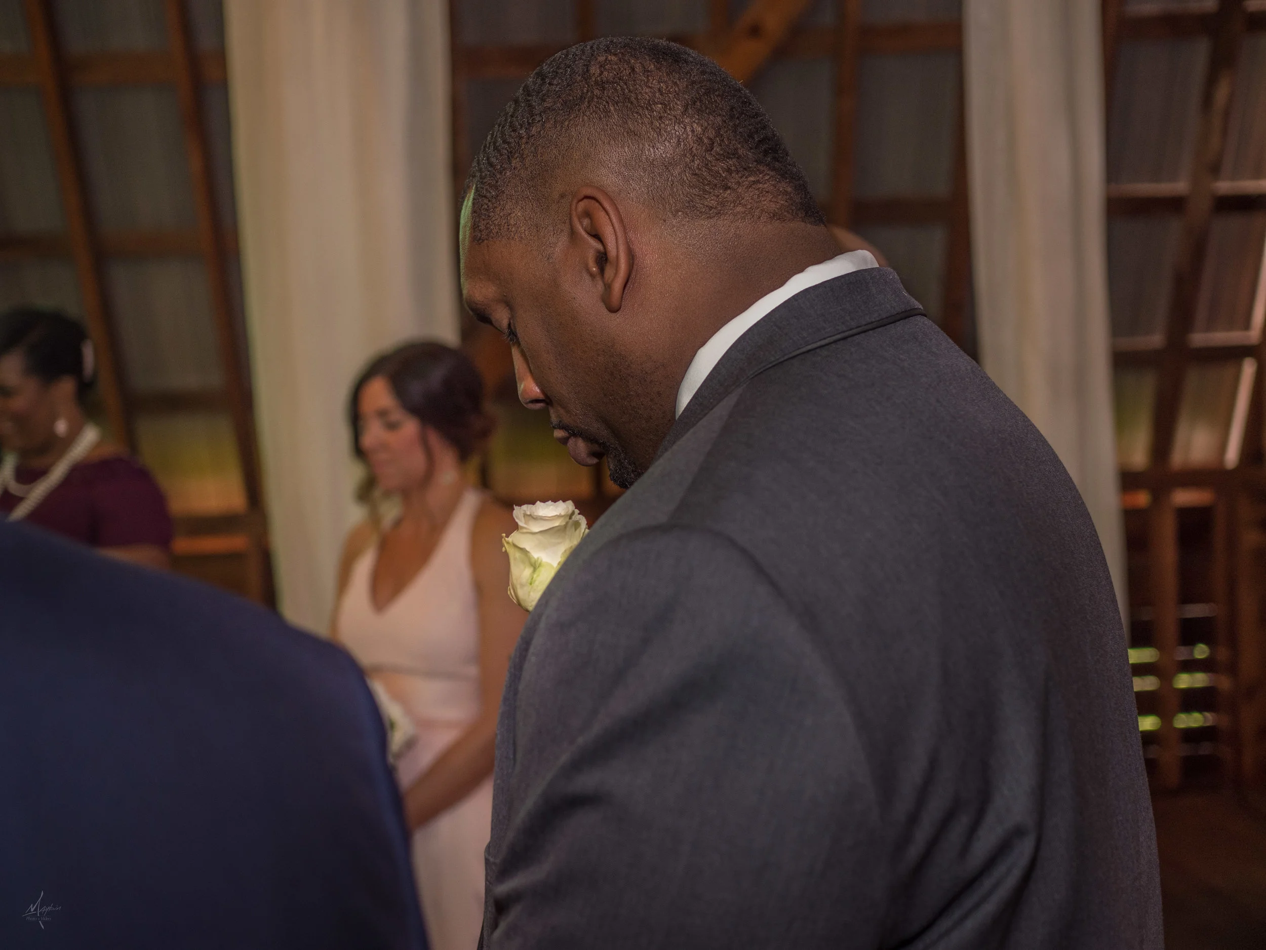 LakeWedding-54.jpg
