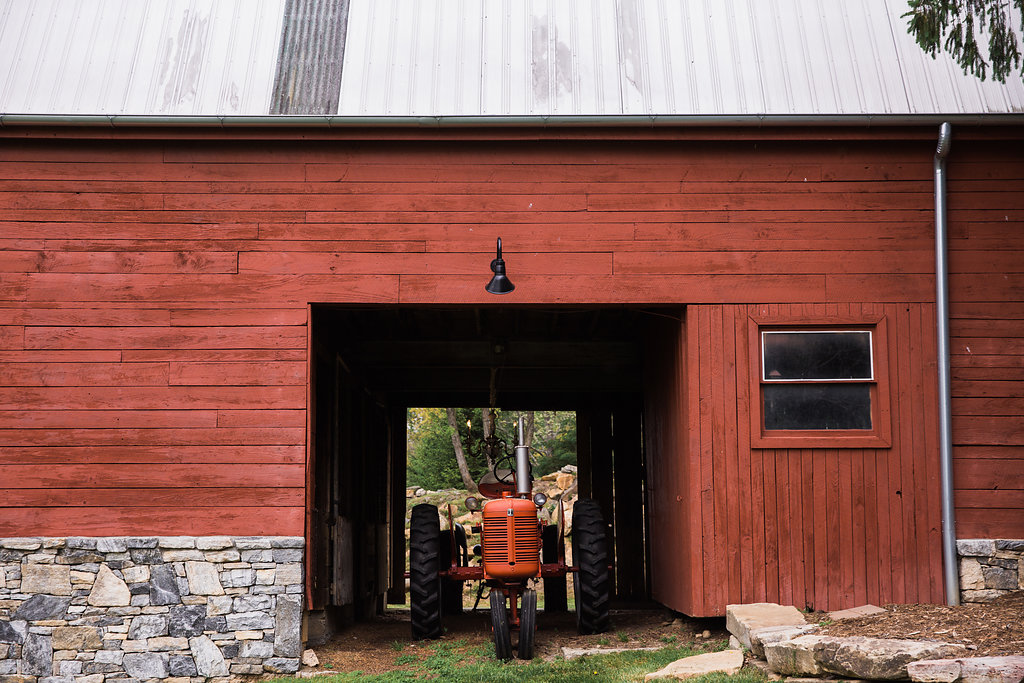 Honeysuckle-Hill-Weddings-Mallory-Patrick-15.jpg