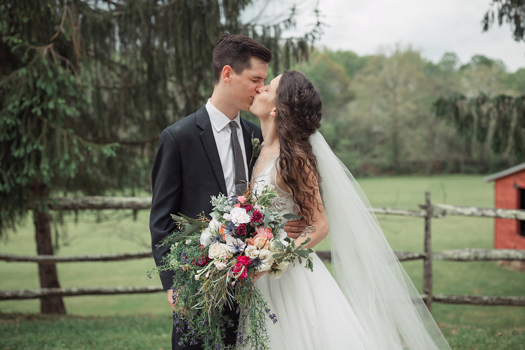 Honeysuckle-Hill-Weddings-Mallory-Patrick-103.jpg