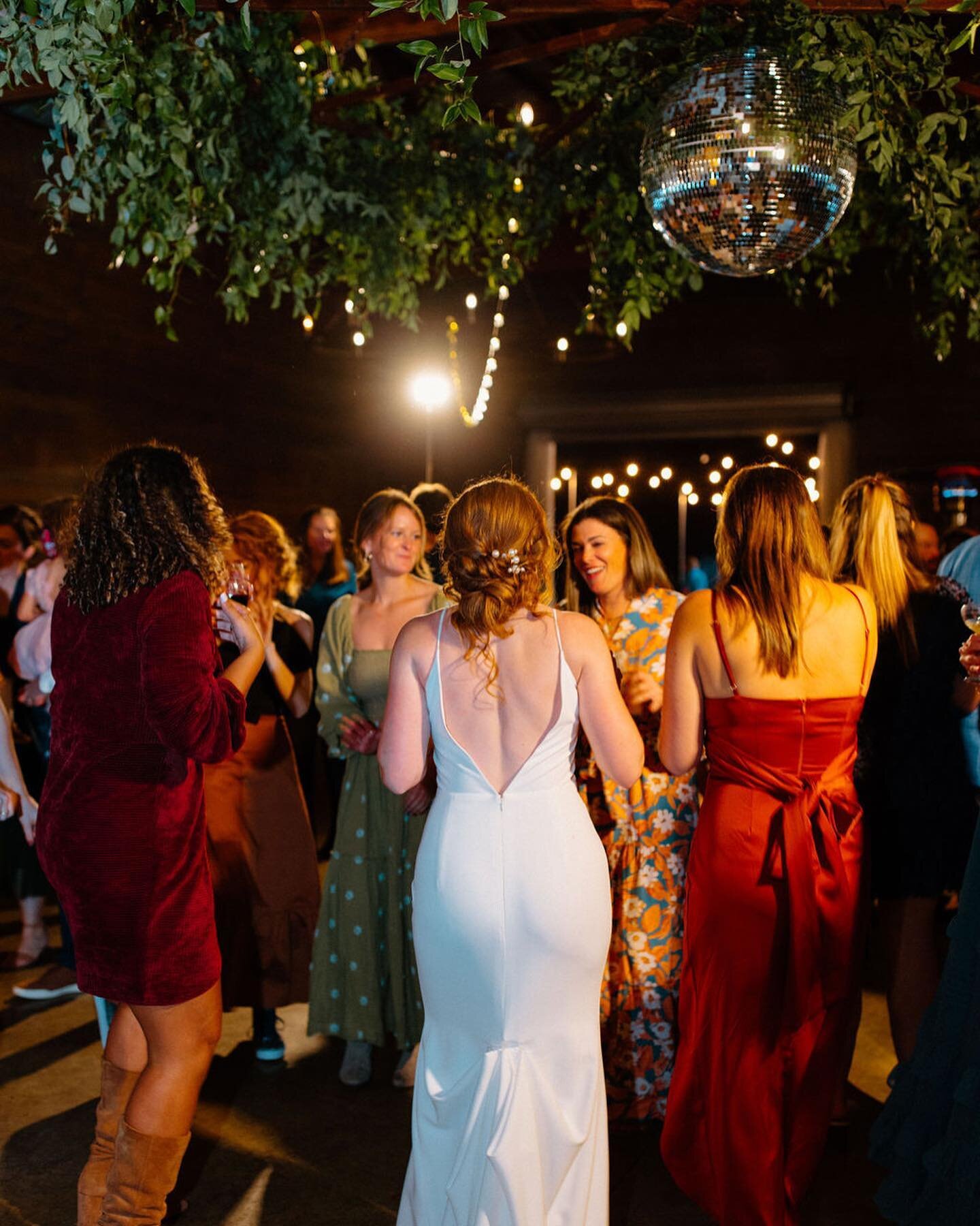 Swipe to see the most epic dance floor ever brought to you by a disco ball and @emeraldempireband. Who wouldn&rsquo;t want to be a part of this party?