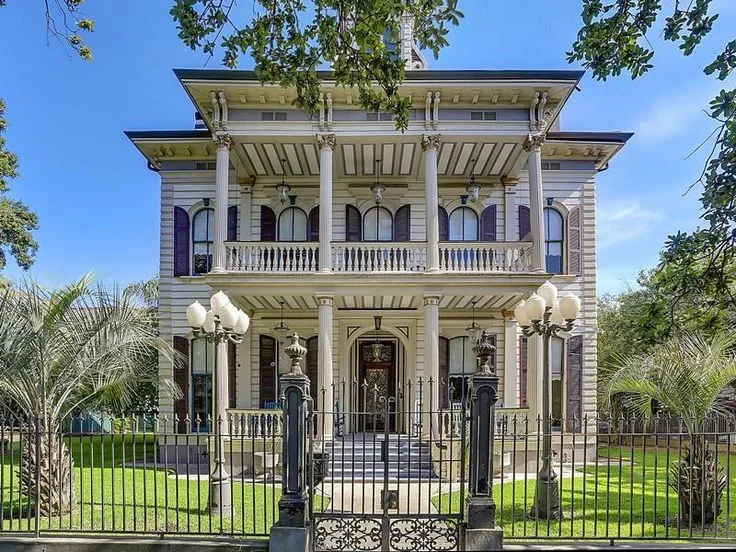 CLASSIC HOME #realtor #realestate