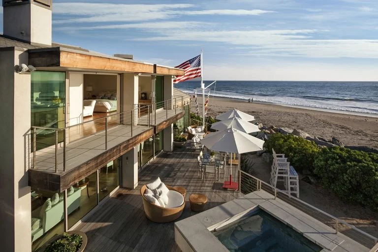 CELEBRITY HOMES - ELLEN DEGENERES