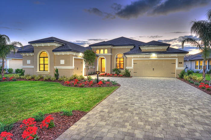 EXISTING-HOME SALES RISE AS QUICK BIDS ARE RAMPANT