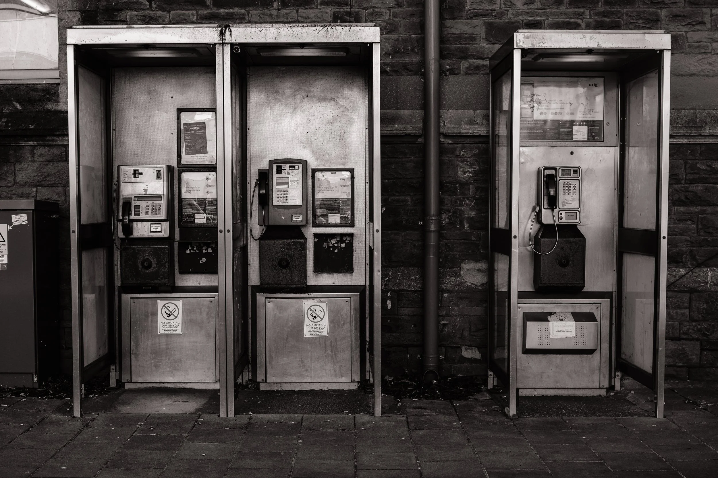Public phones 