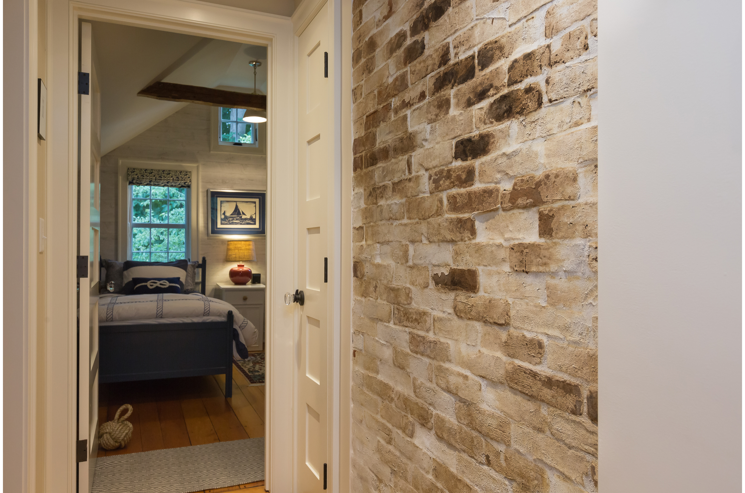 Hallway - Exposed Brick-3.png