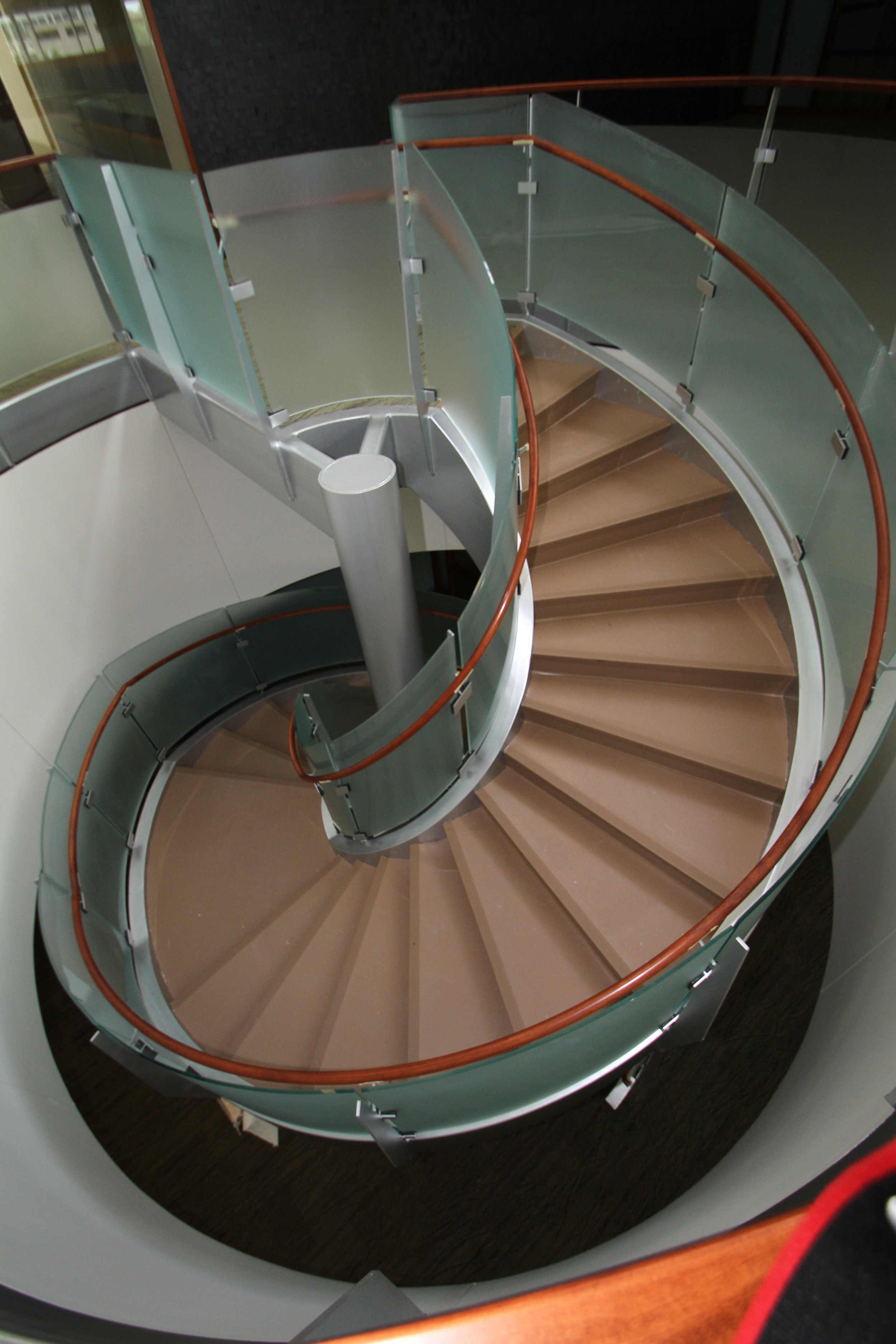 City Glass_Staircase_Farm Credit Services 3.JPG