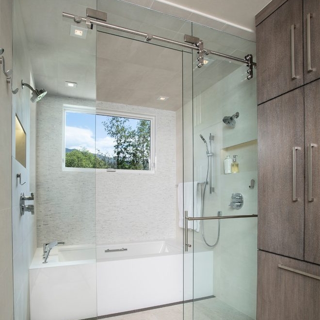 CR Laurence Frameless Shower Door 6.jpg