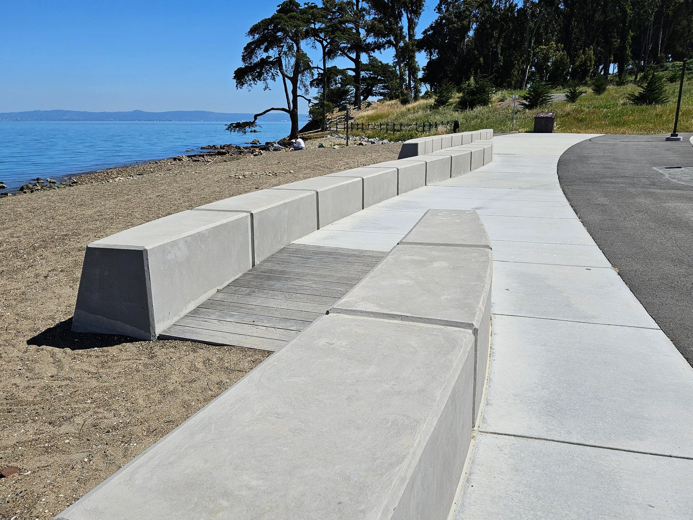 coyote-point-trail-matthew-gaber-omg-omgstudio-omgstudio.com-landscape-architecture-ramp-web.jpg