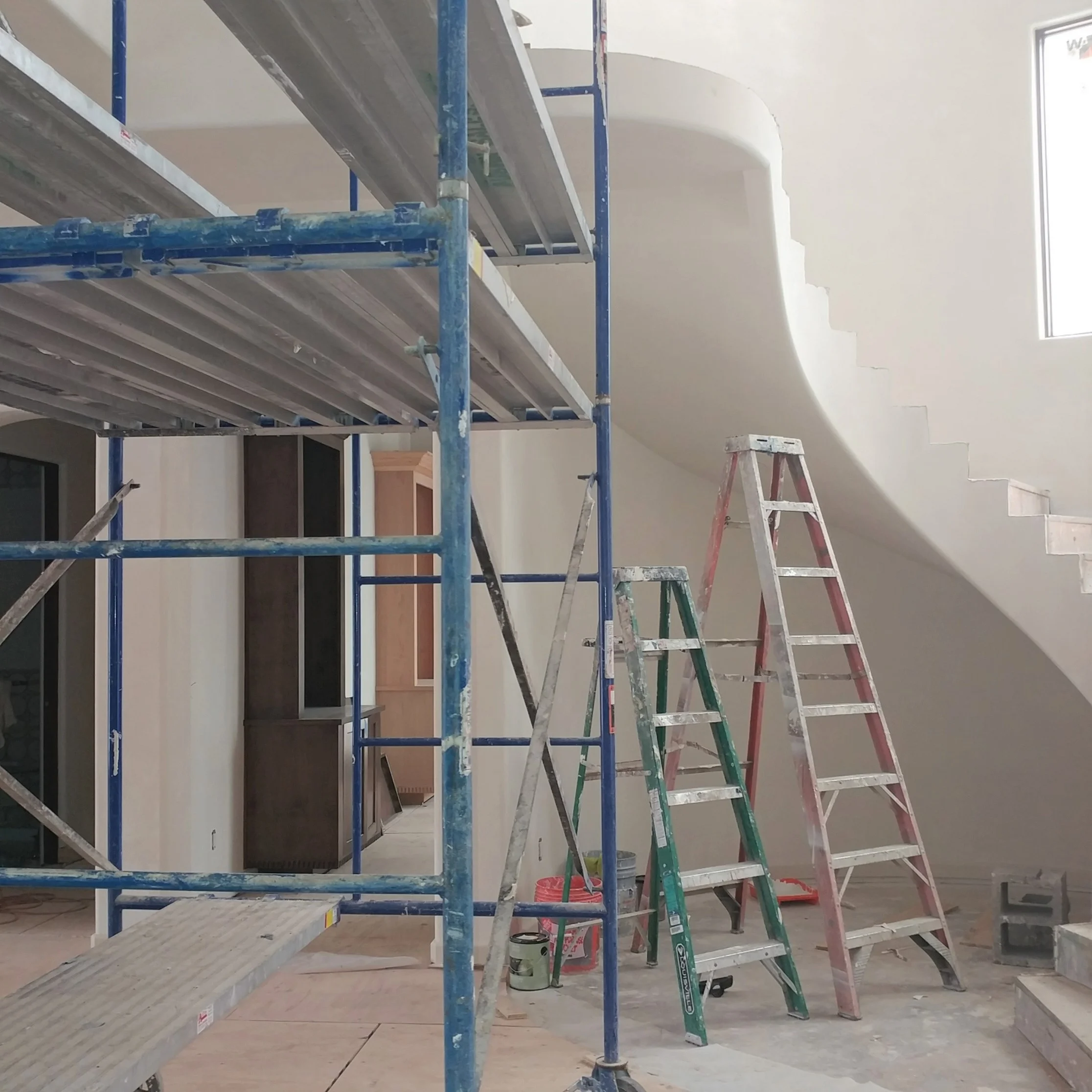 What's the Difference: Architect vs. Builder vs. Interior Designer?