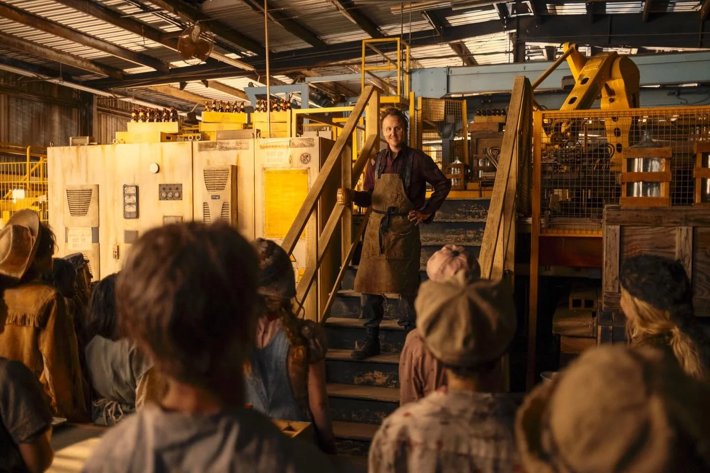 it&rsquo;s lonely at the top, so best to stay on the floor. #floormanager #sunsetsarsparilla