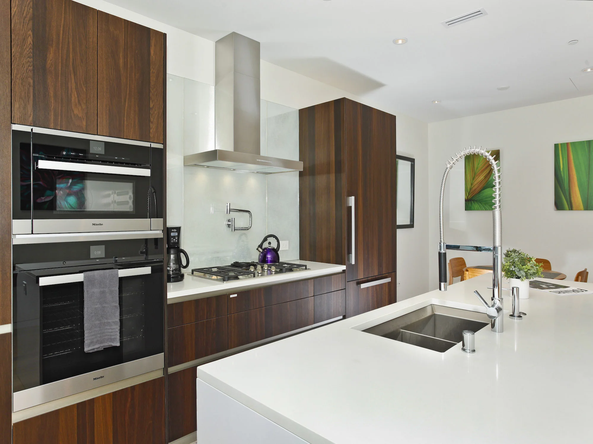 kitchen 3.jpg