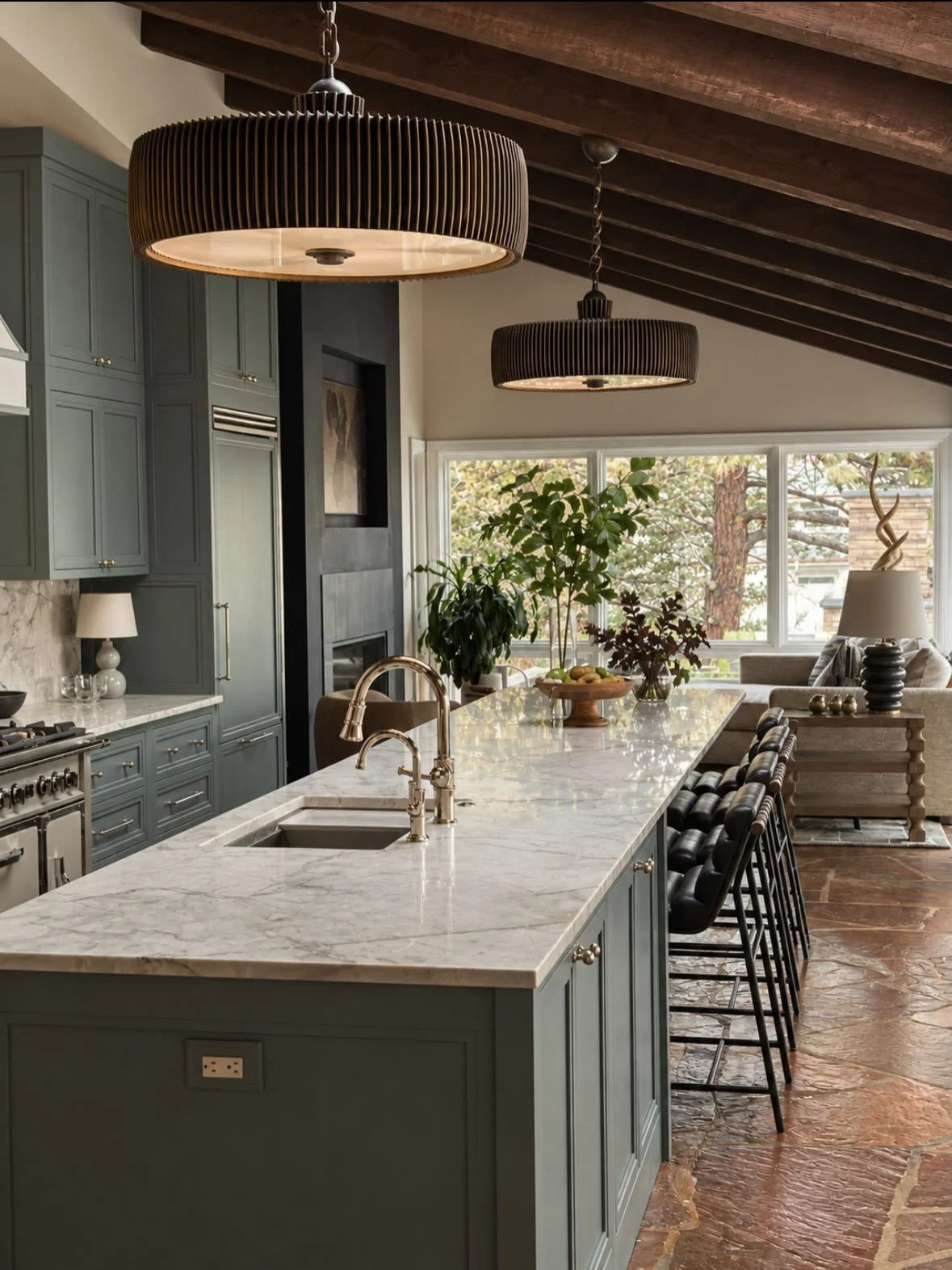 Tackling a kitchen design is no small feat.  Our design process involves working closely with our clients to better understand their functional needs, aesthetic goals and budget. We present innovative design options that maximize your investment whil