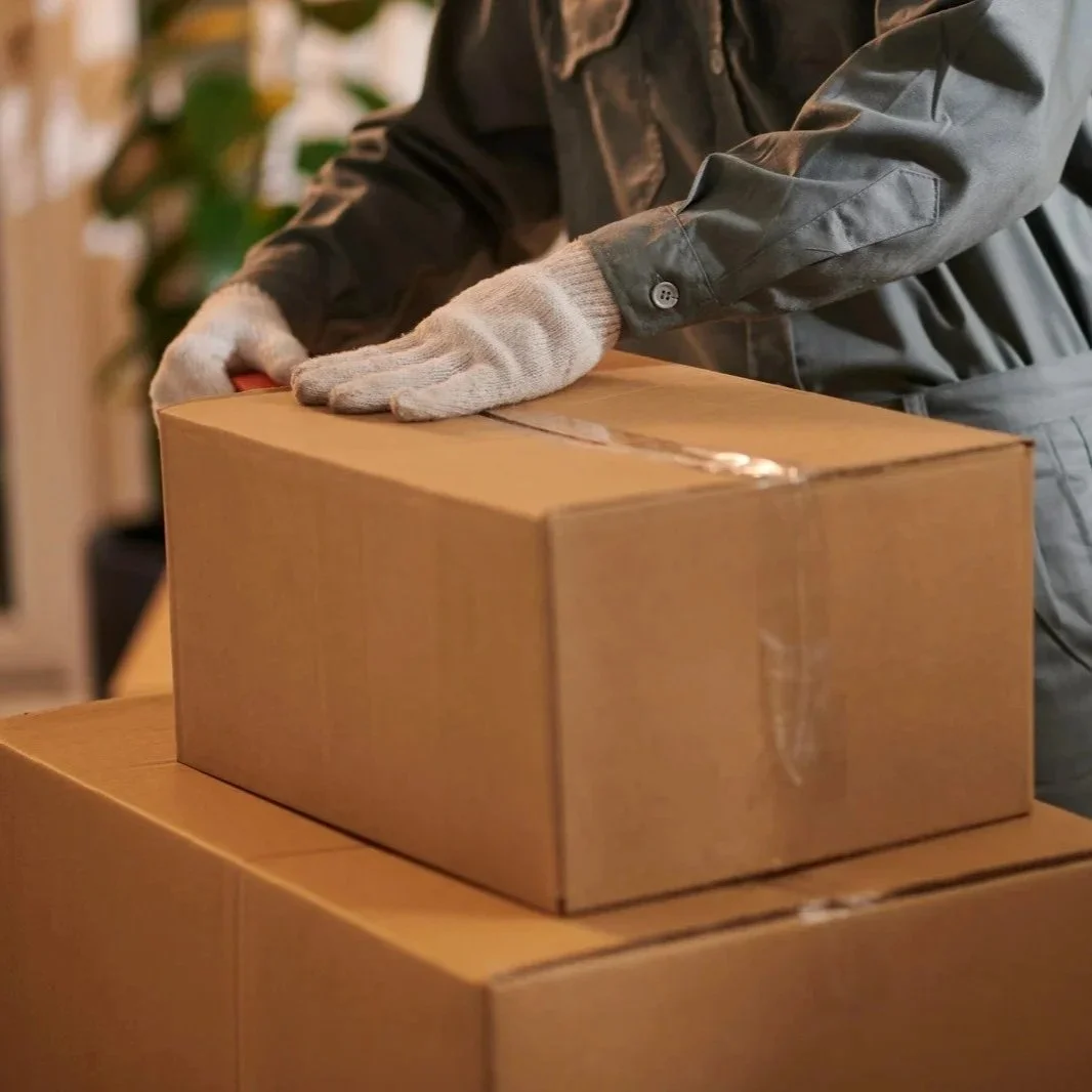 Hourly Movers vs. Flat-Rate Moving: How Do You Choose?