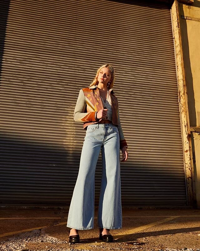 Summer Sun. Photo @nickeisley. Styling @giannaharms .  model @olivia_osk . H+mu by me
#summer #sun #glow