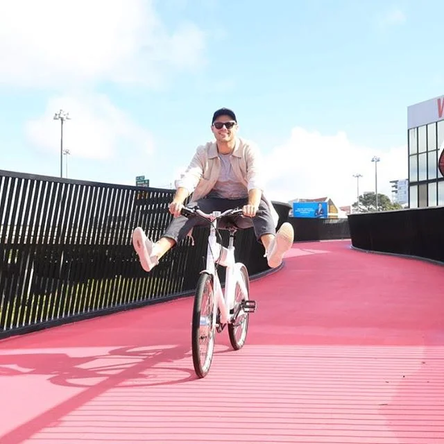 No better way to boost around this summer 🚴🏻&zwj;♀️ we have a months FREE ebike subscription to give away thanks to our friends @b.o.l.t.r.a - simply enter our power of one comp- info in bio☝️☝️☝️☝️ #boltra #powerofone