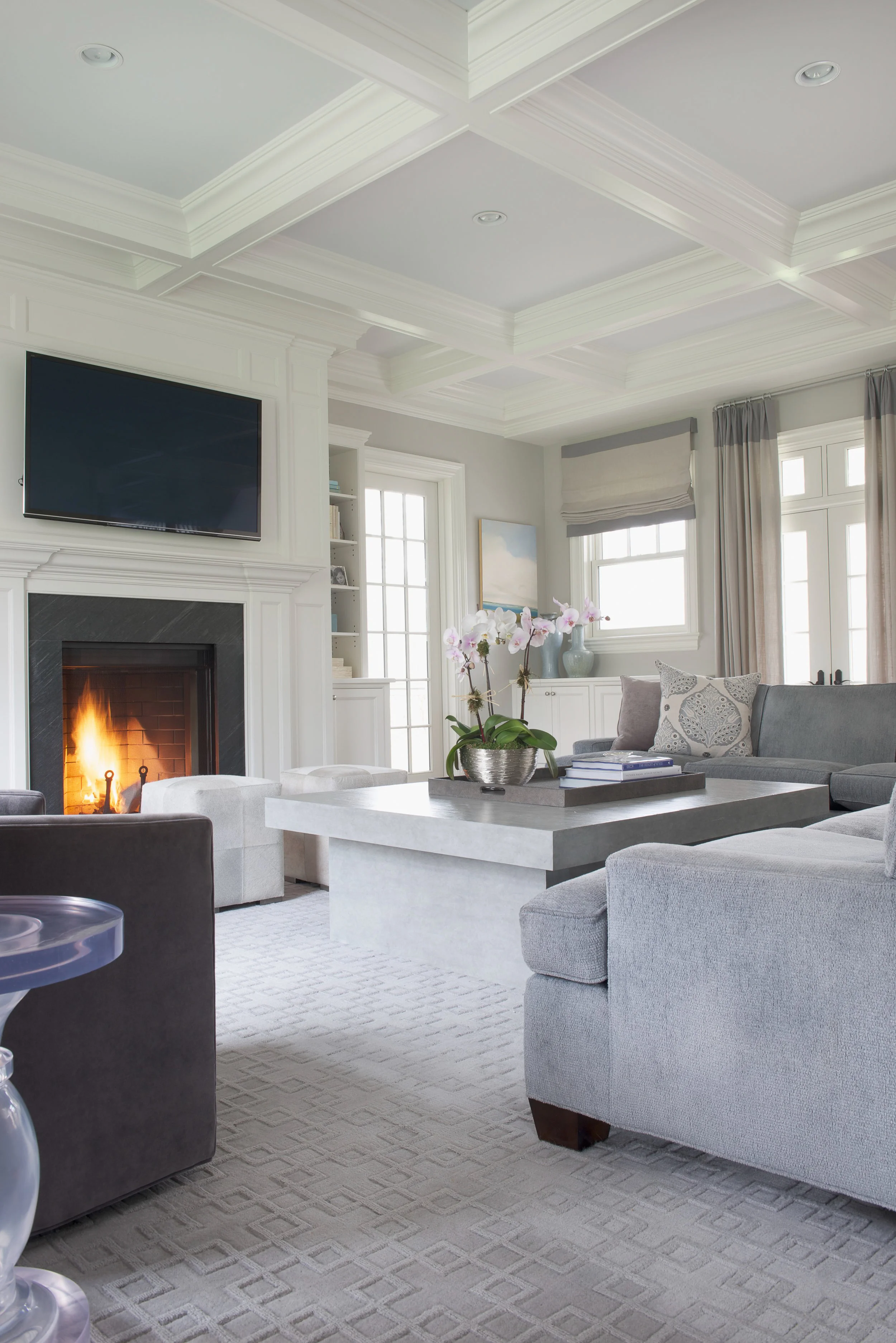 Living Room with fireplace
