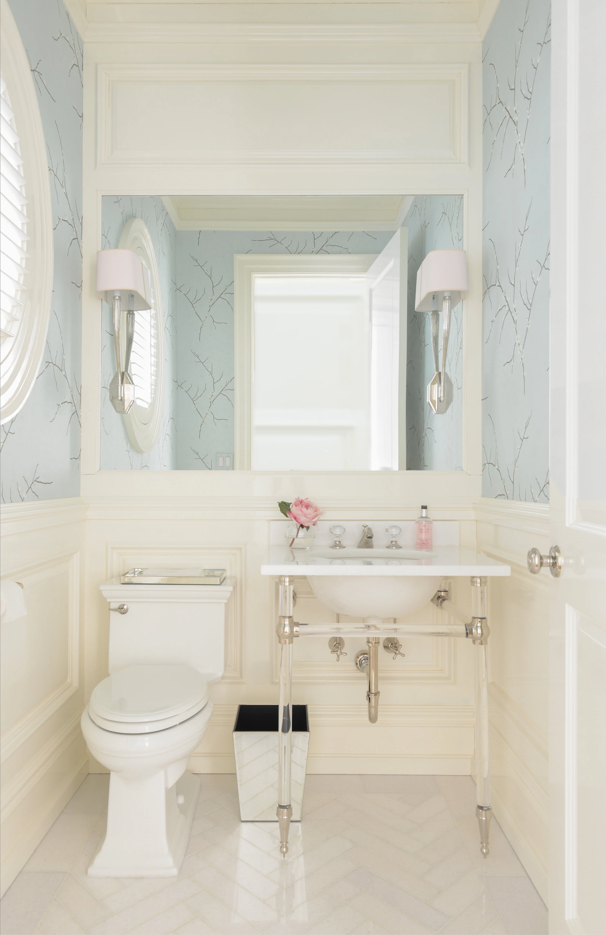 Powder room