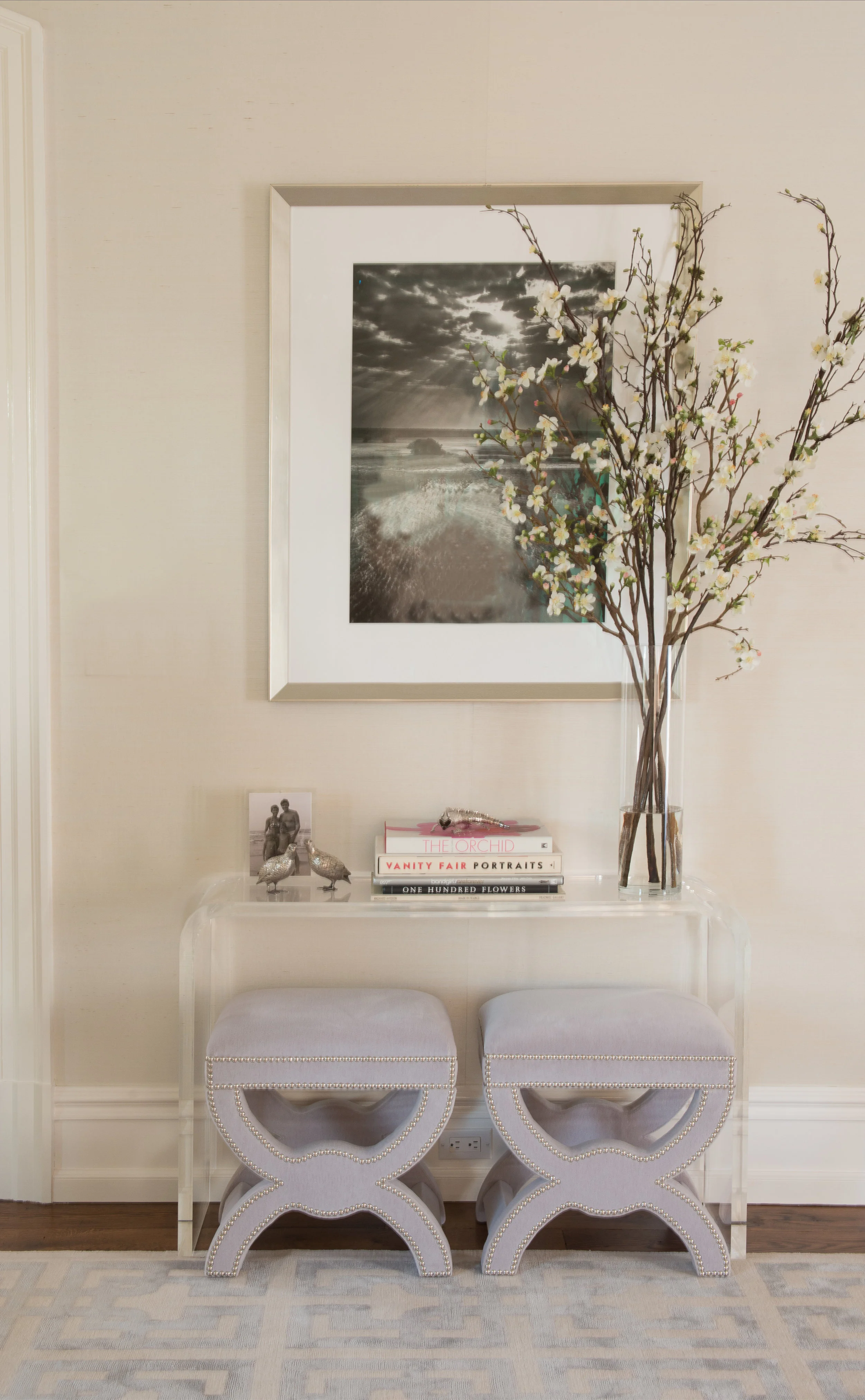 Entry table and accessories