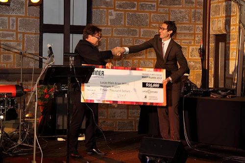 Big Fag Wins Big Prize