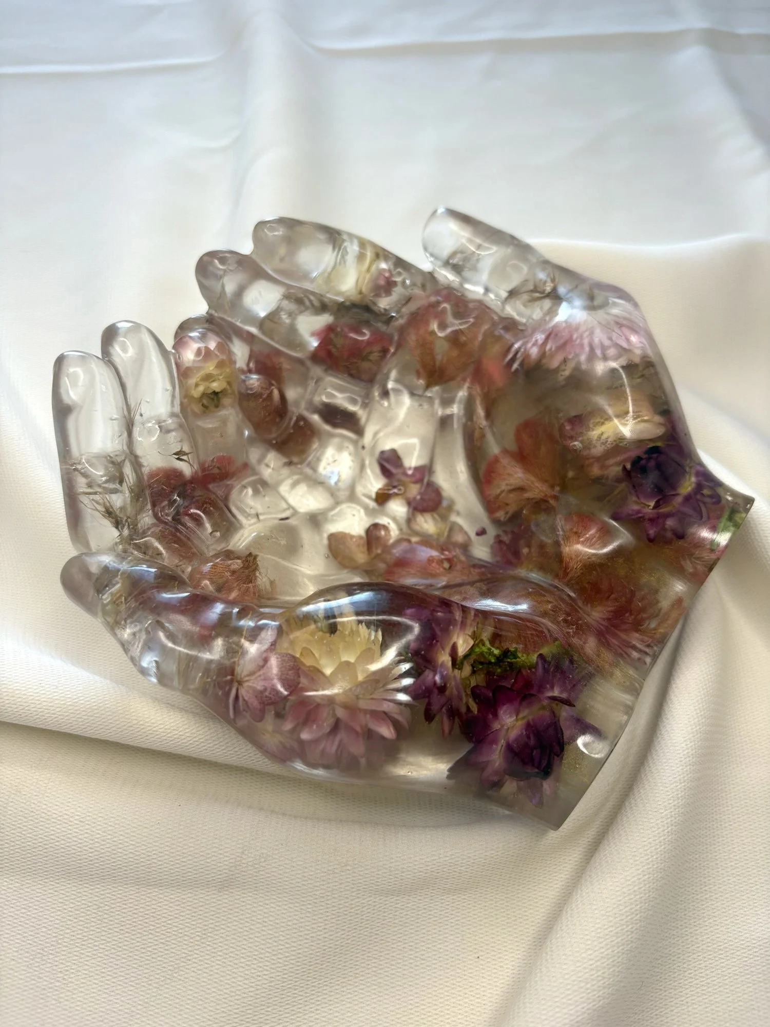Plexiglass Floral Decorative Offering Bowl (Outstretched Hands)