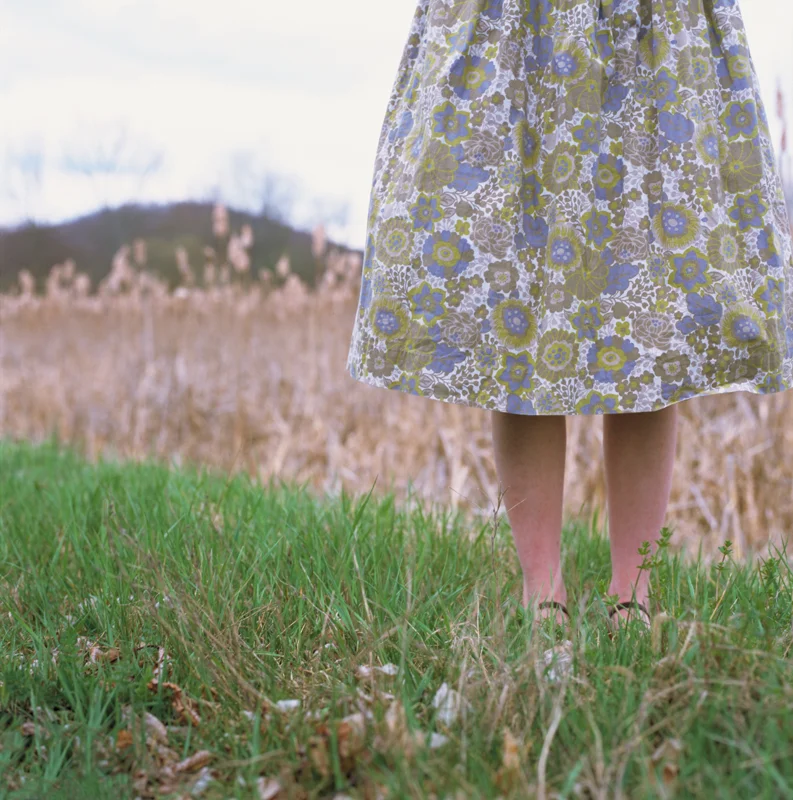 Donna in field>.jpg