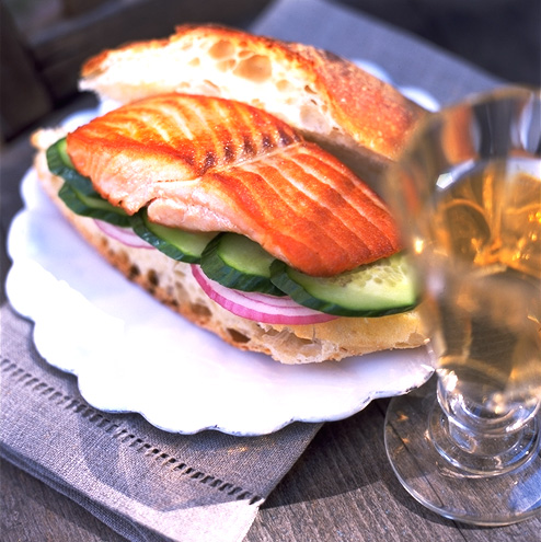 salmon sandwich.jpg