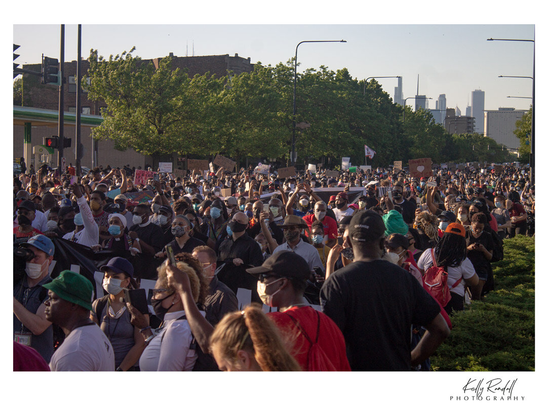 Crowd-2.jpg